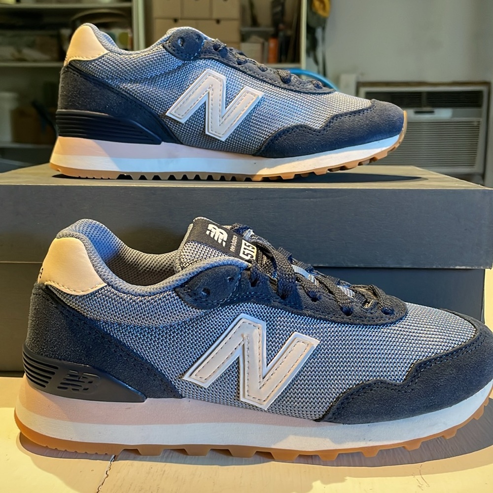 New Balance Classic Sneakers Women’s 5.5 - Picture 5 of 8